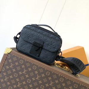 Detailed Features 22 x 18 x 8 cm (L x H x W) Black Monogram embossed Taurillon calf leather Epi leather trim and lining Matte black metal hardware Leather handles with V-stitching and embossed logo S-shaped magnetic clasp closure Large front pocket Large zippered compartment with interior pocket Shoulder strap:Removable, adjustable Strap half-length: 33.0 cm Adjustable to: 60.0 cm Handle: Single handle This product is available in France, Spain, Italy, and the United States.